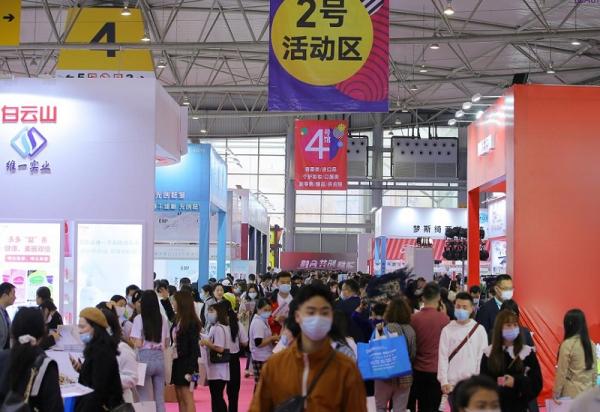 成都美博會(huì)展臺(tái)精心打造，開啟美業(yè)無限可能